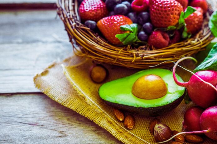 Let's Fight Free Radicals With Eight Antioxidant Foods